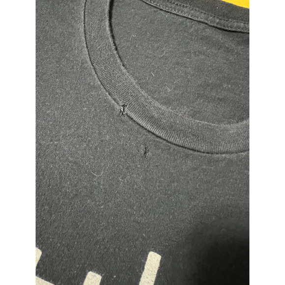 Home Black Crew Neck 2019 Concert Shirt, Size M (measured) - Picture 3 of 3